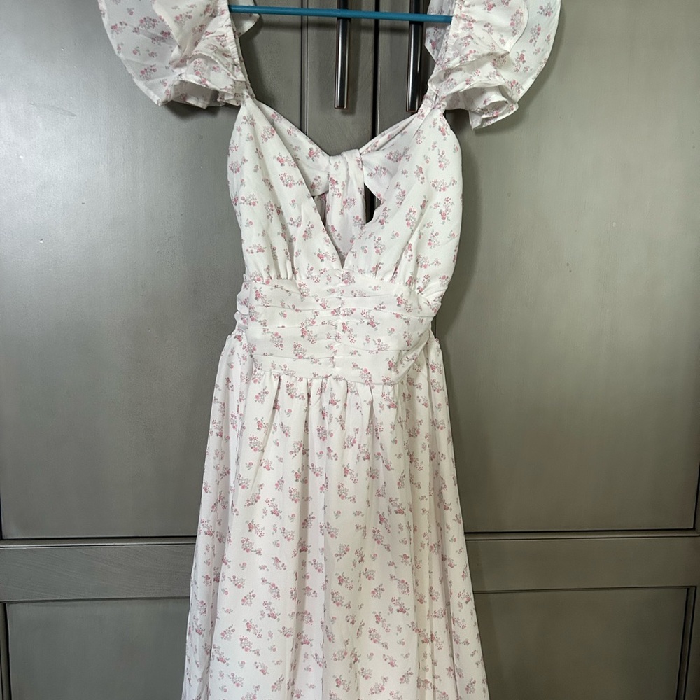 Altar’d State Floral Puff-Sleeve Midi Dress in White and Pink